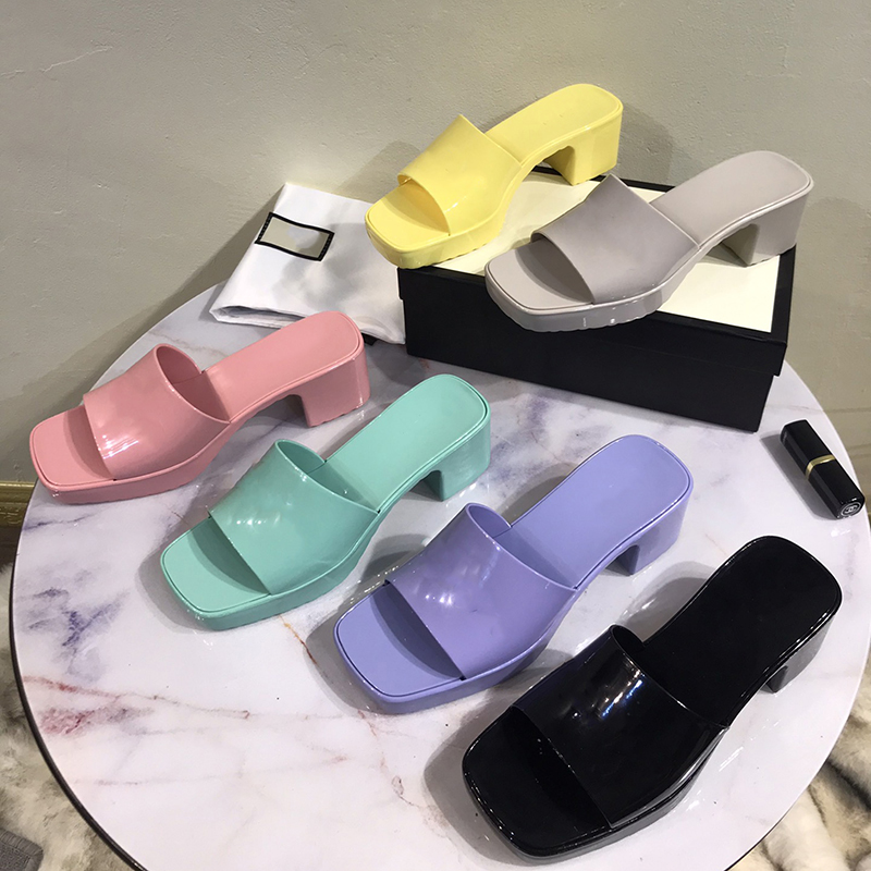 2023 Femmes Luxurys Designers Sandals Talons hauts Plateforme de sandale de glissière en caoutchouc Slipper Chunky 2,4 