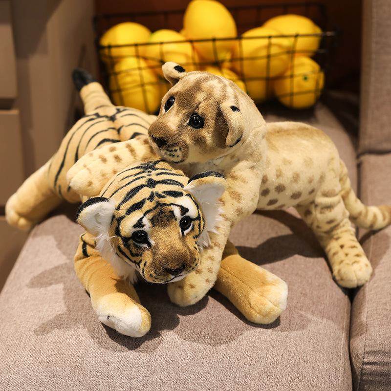 39-48cm Simulação Lion Tiger Leopard Plush Toys Decoração de casa recheada Animais fofos bonecas suaves como travesseiro para crianças Presente de meninos LA588