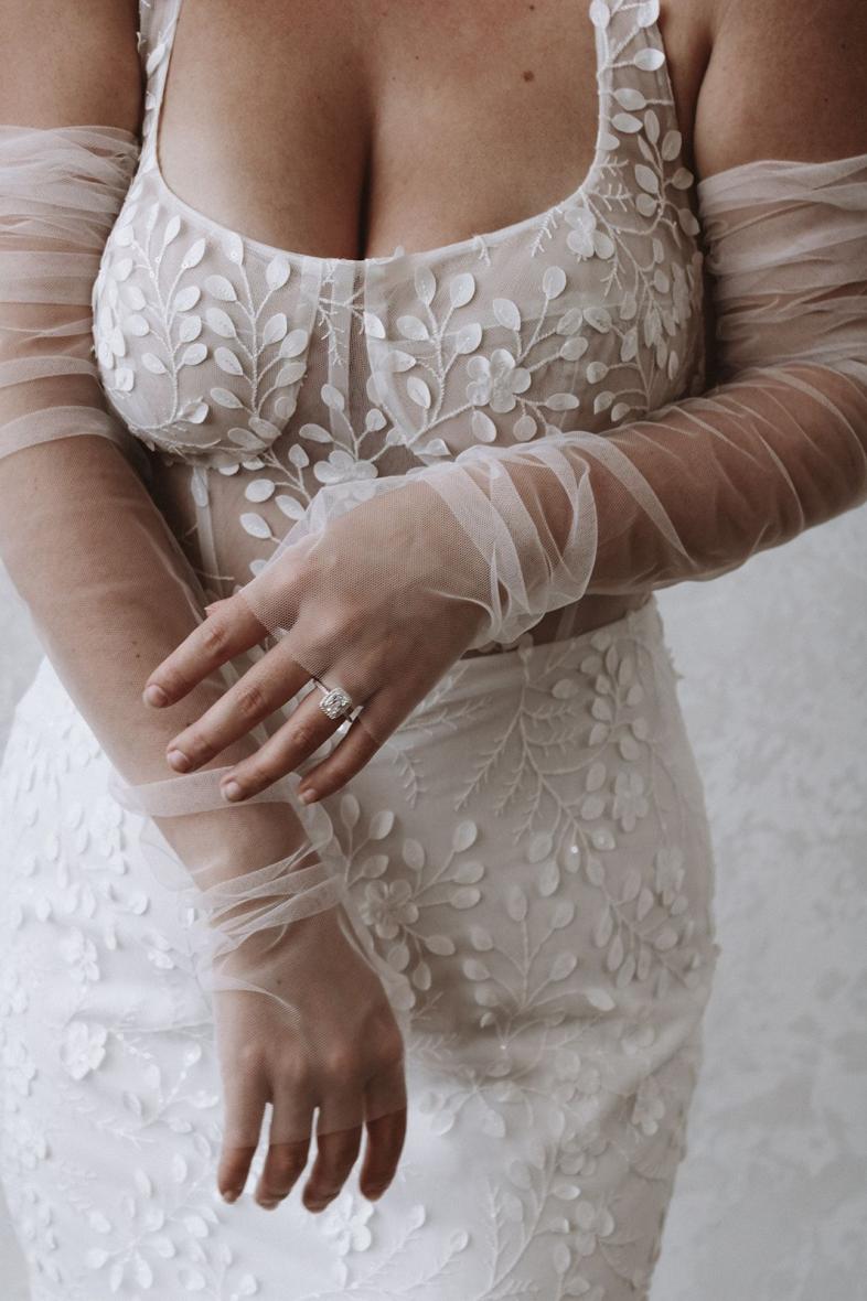 Luvas de noiva de tule transparente simples Luvas de noiva Ultra Finga Mita de dedos completos de dedo cheio 70cm Comprimento ajustável Partema de casamentos de cotovelo Acessórios