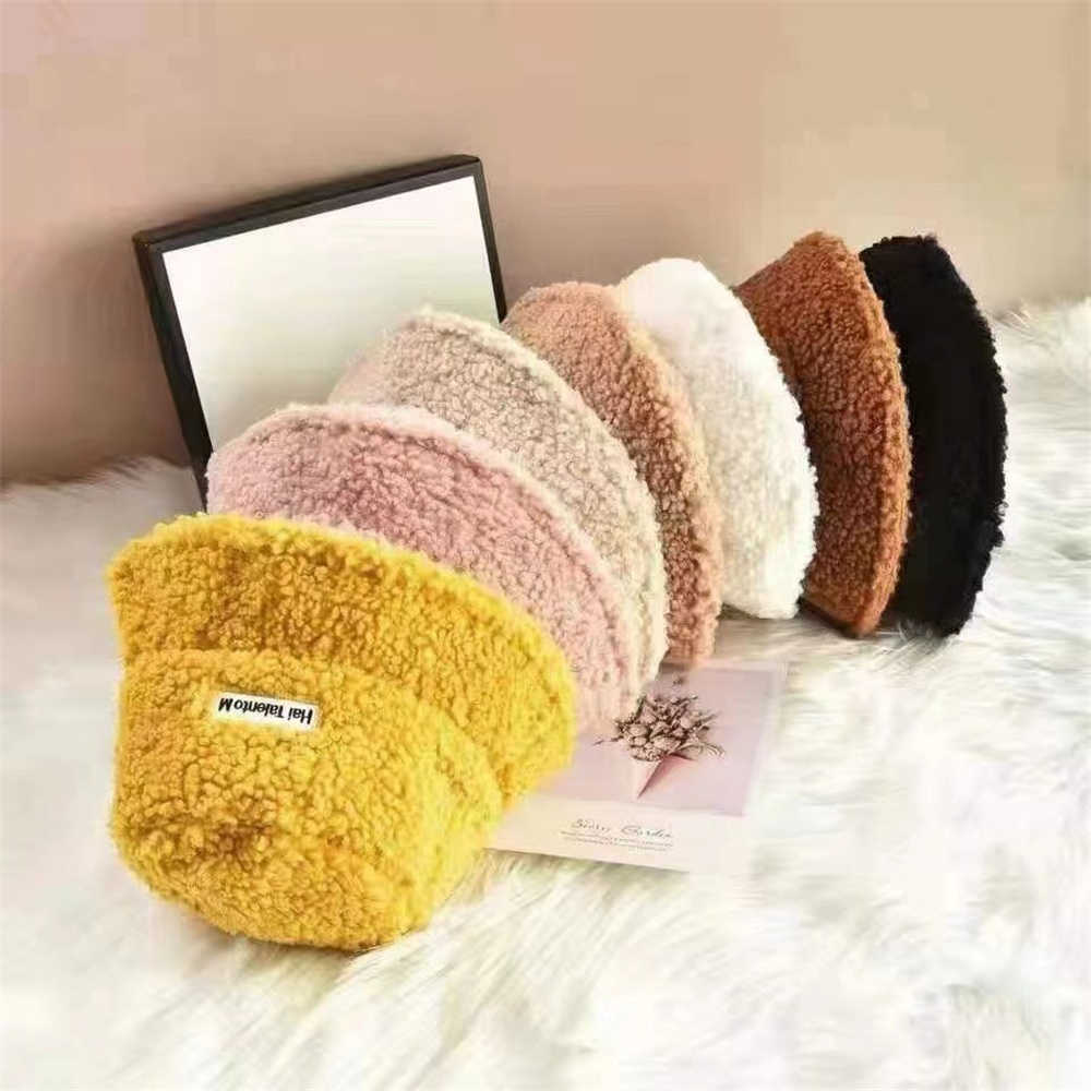 Wide Brim Hats Unisex Winter Fluffy Plush Bucket Hat Lamb Wool Warm Faux Fur Fisherman Cap Women Girls Thicken Plush Panama Hats Outdoor 2022 P230327