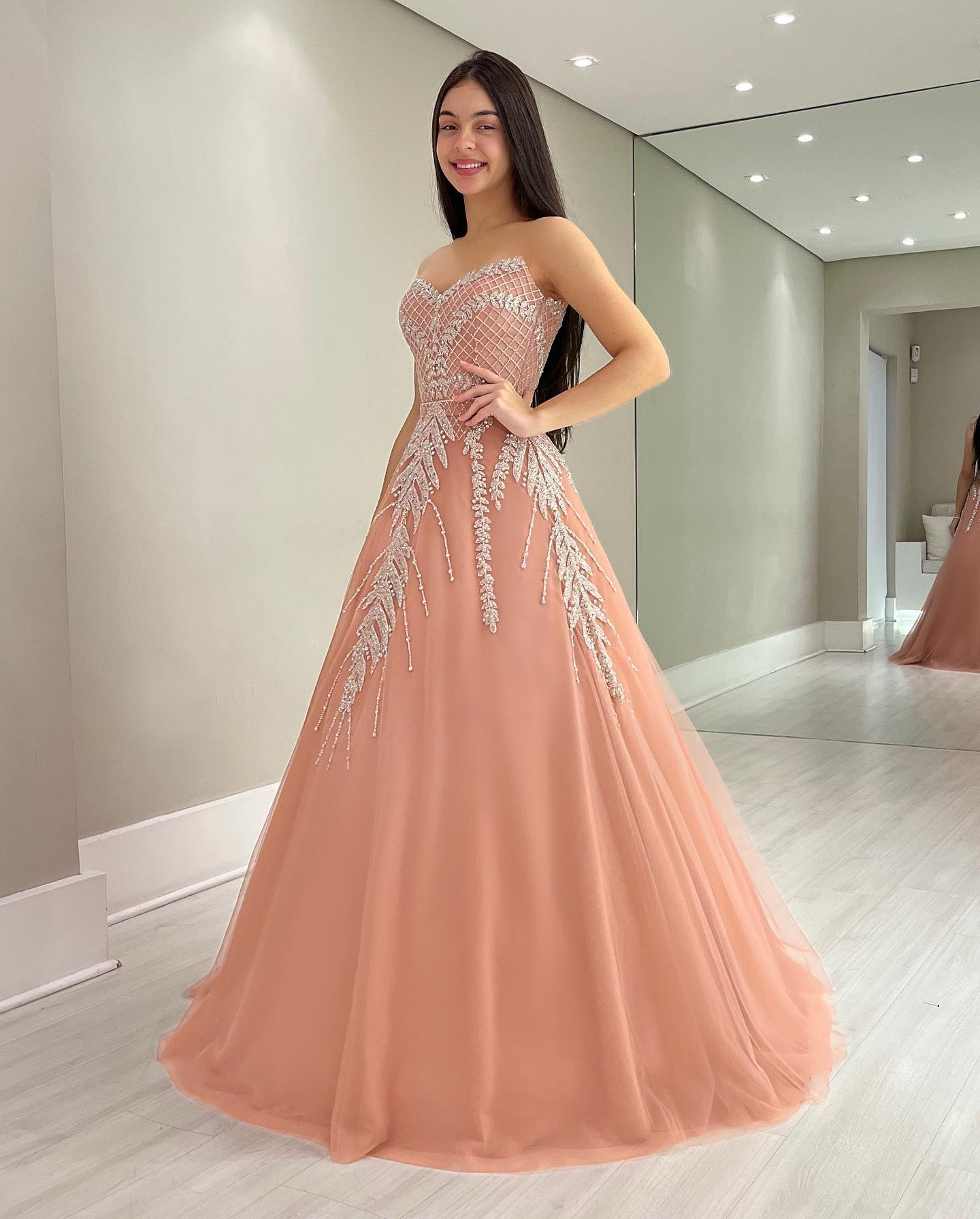 Fashion kralen prom -jurken een lijn appliqued avondjurken met afneembare trein strapless halslijn tule formele jurk