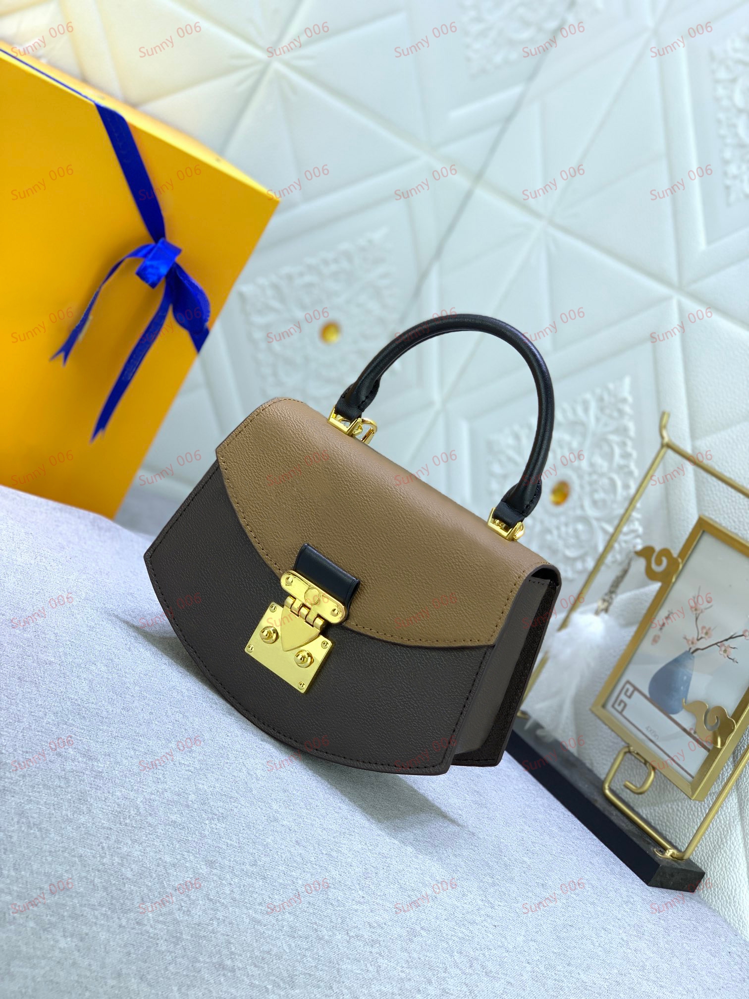 Borsa da sella da donna Famosa borsa tote multifunzione Borsa di design di lusso Stile di moda Innovazione Pacchetto di stoccaggio Portamonete piccolo