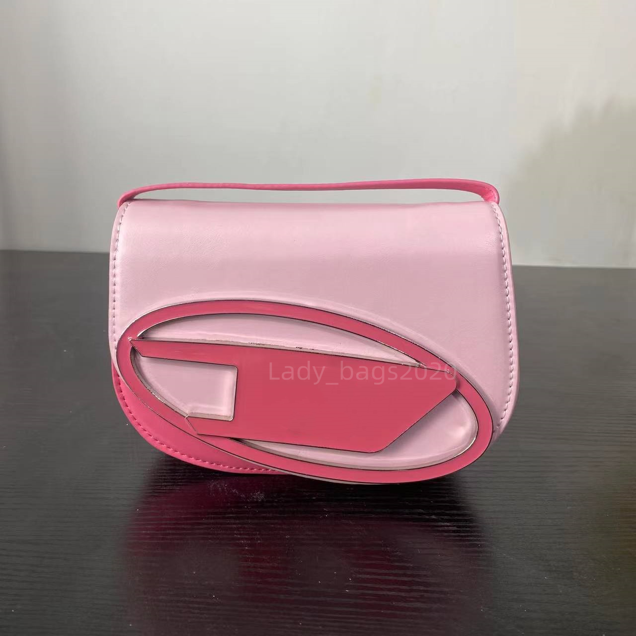 Jingle çanta flep omuz çantası mini kadın erkekler çanta tote debriyaj crossbody çanta lüks tasarımcı kız pochette nappa shinny deri kartlar çanta 2 boyutu