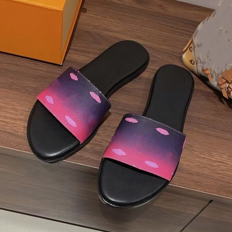 slippers designer Luxury Sandals Women's Shoes Pool Flat Comfortable Embossed Mule Copper three black pink Ivory summer fashion slippery beach slippers