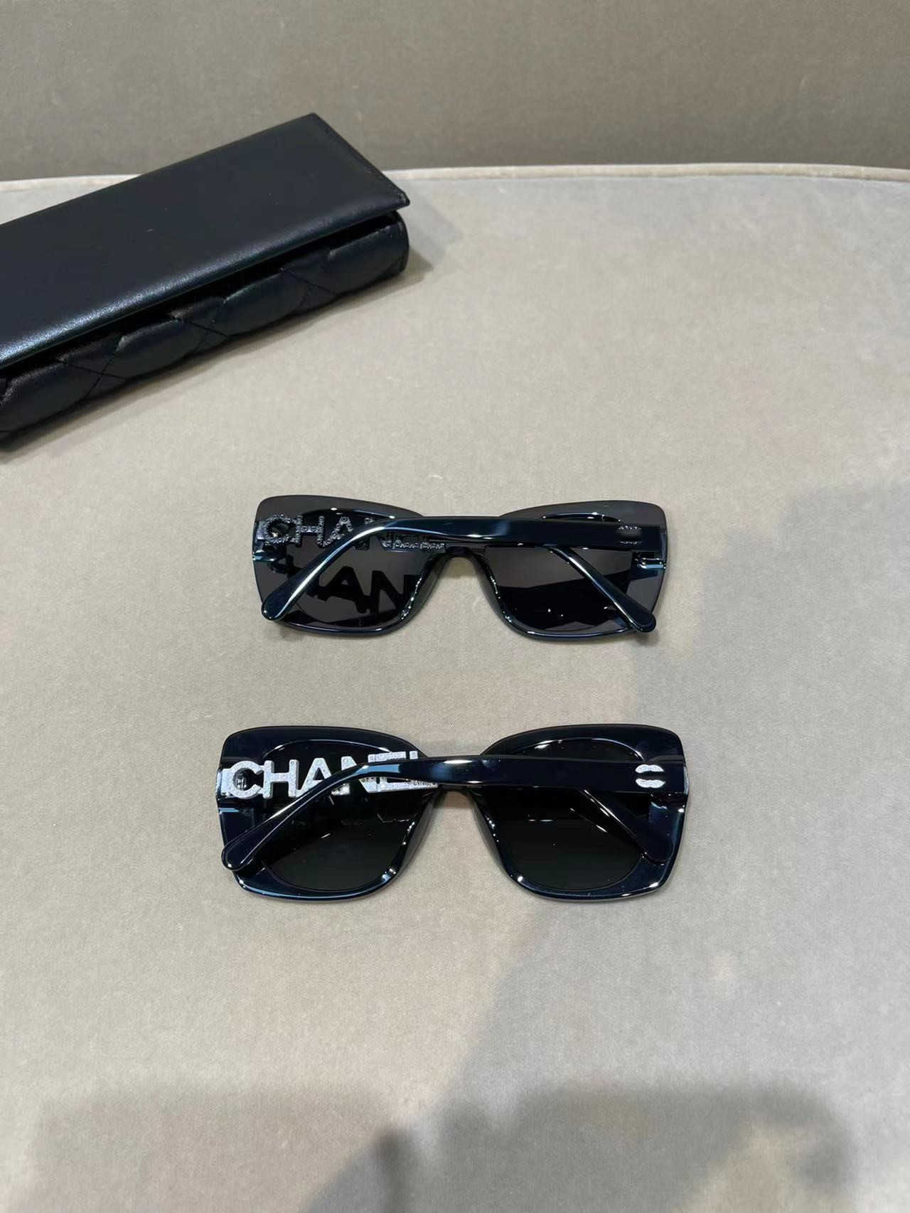 2024 Fashion Off Luxury Designer Nuevas gafas de sol para hombres y mujeres de femenino Ins Anti Diamond Letter 5422 Conducción con grados