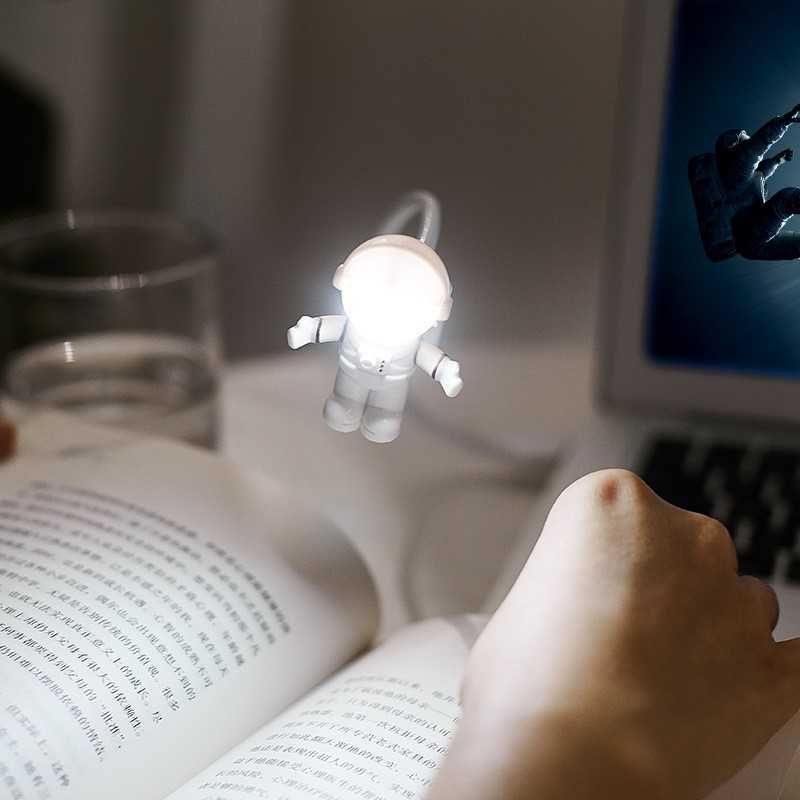 Luci notturne Luci a LED Luci a LED astronauta USB Luci notturne astronauti Luci libri creativi Regali computer P230331