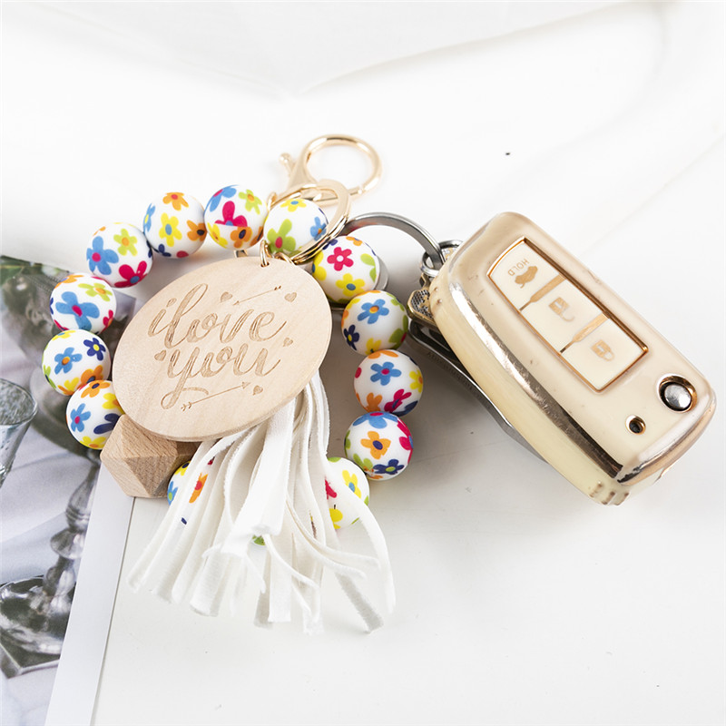 Moda Heart Flower Silicon Beads Tassel Keychain Letter Wood Letra de Bracelete de Disco de Madeira Chavejando para Mulheres Presentes de Joias de Meninas