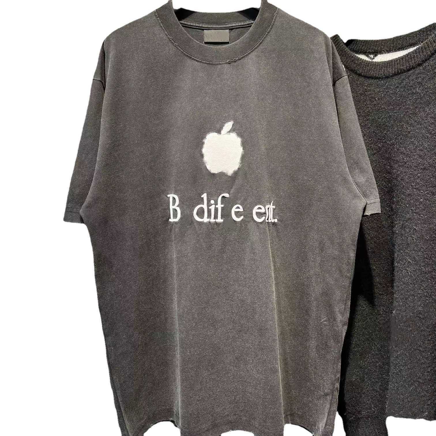 Abbigliamento da donna firmato 20% di sconto Camicia Distingue la versione corretta del mercato T-shirt con maniche ricamate Apple OS Top unisex allentato