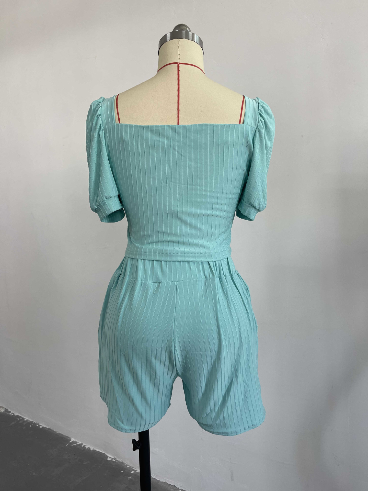 Nouveaux produits d'été 2023 pour femmes européennes et américaines chemise courte à manches bulle taille haute poche short mode costume décontracté.