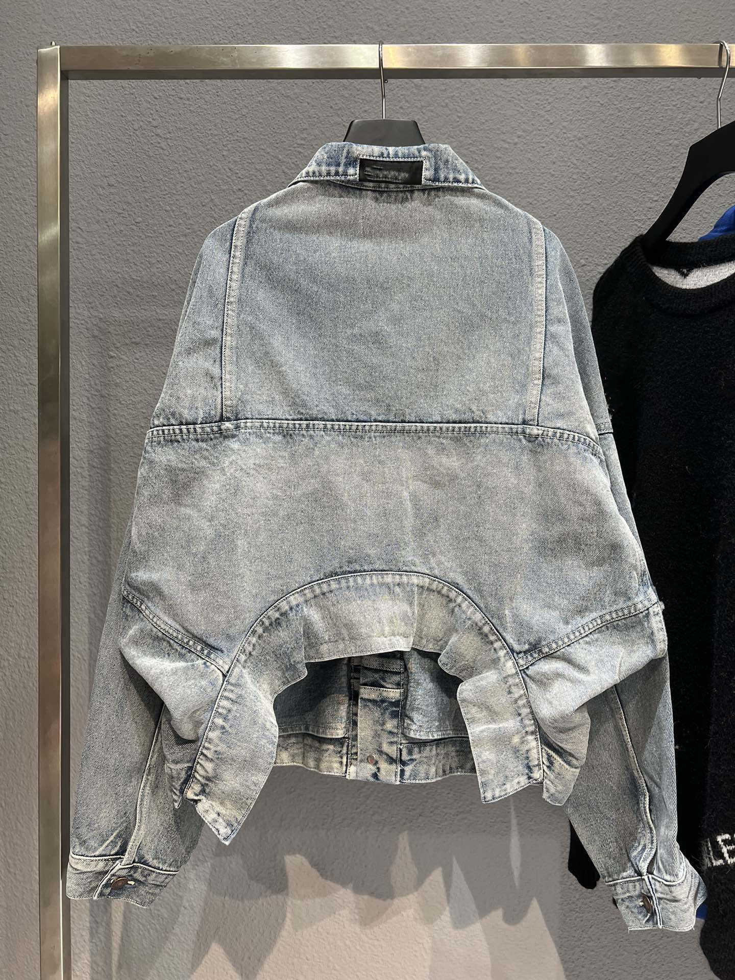 Vêtements pour femmes de créateurs 20% de réduction sur la chemise High Version Product Trend Washed Old Reversed Denim Cardigan Jacket Men