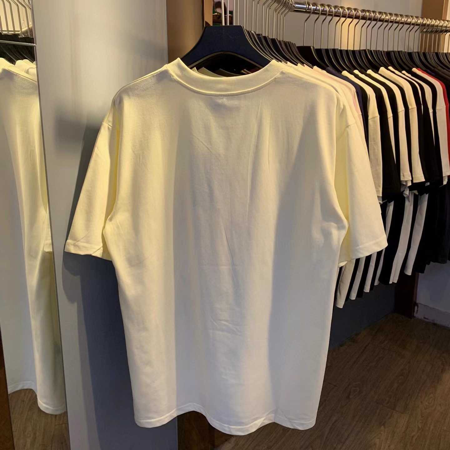 Designer nya kvinnor t-skjorta skjorta differentiera marknaden hög upplaga jordgubbhylsa t-shirt personlig lös casual