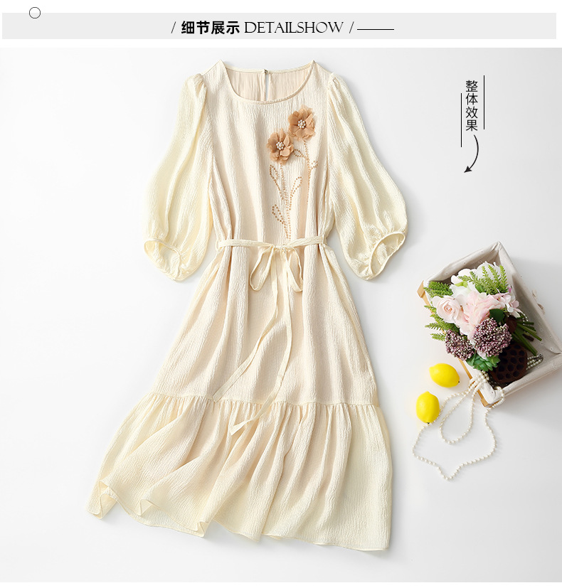 2023 Summer Ivory Solid Color Pärled Silk Dress 3D Flowers 3/4 Sleeve Round Neck Belted Kne-Length Casual Dresses C3A255048