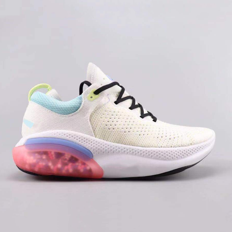 Designer sneakers ljusa löparskor trippel svart vit universitet röd knappt rose ny kvalitet platinum volt 27c män kvinnor tennis rörelse sneakers bussar skor