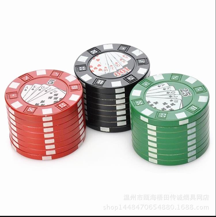 Smoking Pipes Triple layer zinc alloy poker chip cigarette grinder with a diameter of 42MM