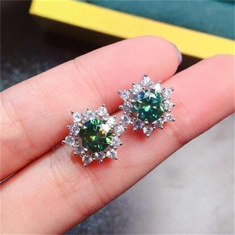 Förlora pengar Green Moissanite CZ Stud Earring 100% Real 925 Sterling Silver Jewelry Party Wedding Earrings For Women Brud Gift