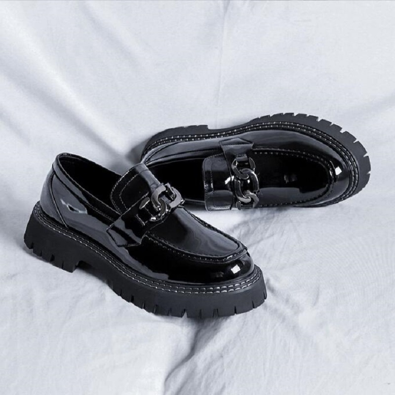 Männer Kette Casual Streetwear Fashion Vintage Dicke Sohle Patent Leder Slip-on Loafer Schuhe Männlich Pendeln Hochzeit Kleid Schuhe d2H45