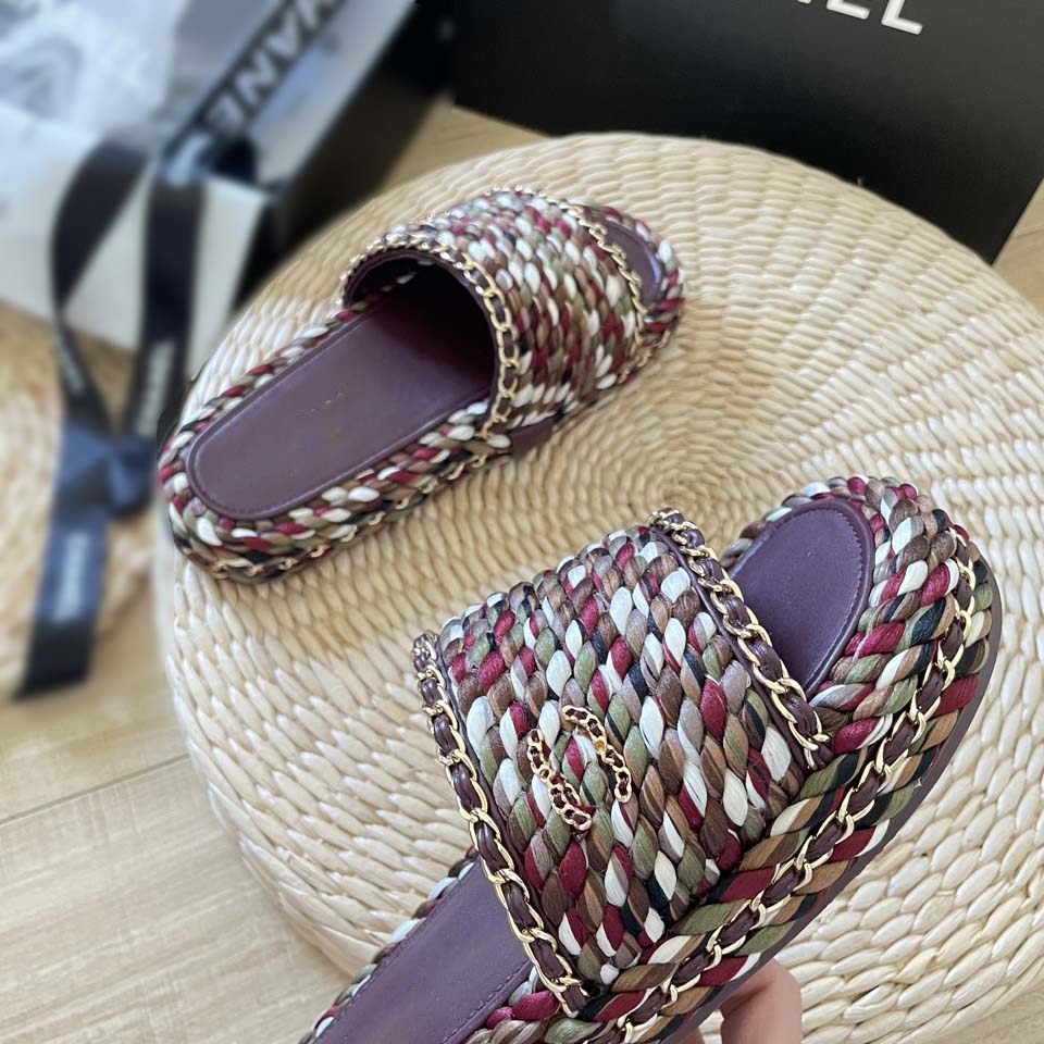 Pantofole firmate Sandali di alta qualità Beach Woven Ladies Casual Slides traspiranti Tinta unita Ricamo OutdoorTravel Indoor Shoes