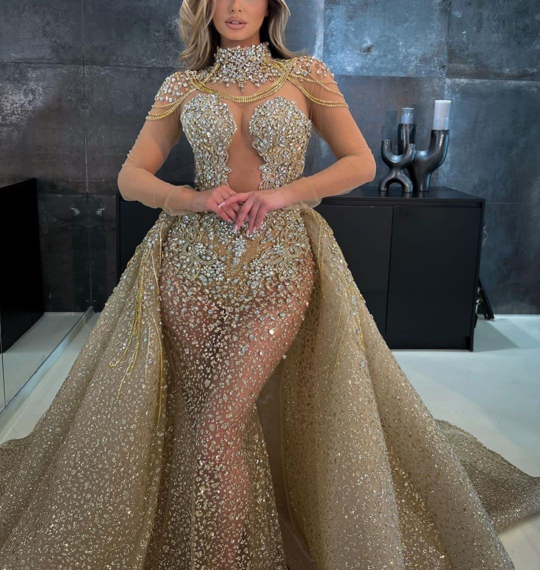 Gold Sexy Mermaid Evening Dresses Long Sleeves V Neck Halter Appliques Sequins Floor Length Hollow Detachable Train Diamonds Prom Dress Plus Size Gowns Party Dress