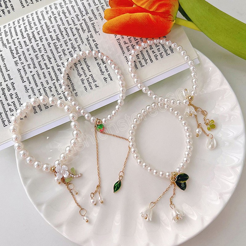 Leaf Flower Pearl Bracelet Elastic Chain Bangle for Women Girl Elegant Simple Jewelry Gifts Party Wedding Daily Life Accessorie