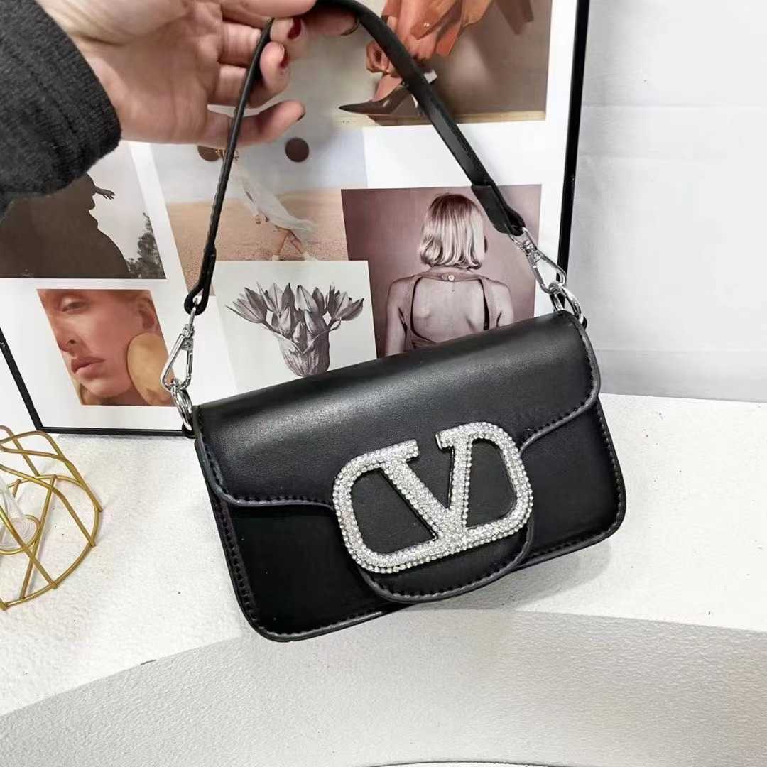 Bags2024 New Edition INS Trendy Simple Crossbody Damen Single Shoulder Chain Underarm Designer Handtasche Online-Verkauf