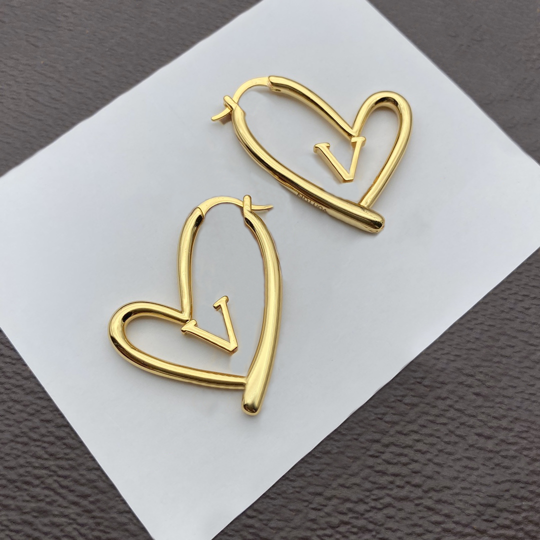 Designer di gioielli di lusso Orecchini da donna Orecchini a forma di cuore Orecchini alla moda Orecchini a bottone placcati in oro i regali delle ragazze delle donne