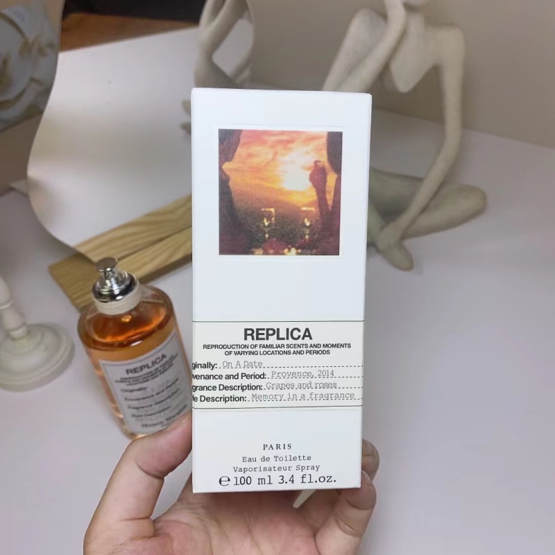 2023 Nouveau célèbre parfum de marque de créateur REPLICA ON A DATE100ml eau de toilette longue durée vaporisateur de parfum gouttes de parfum livraison gratuite