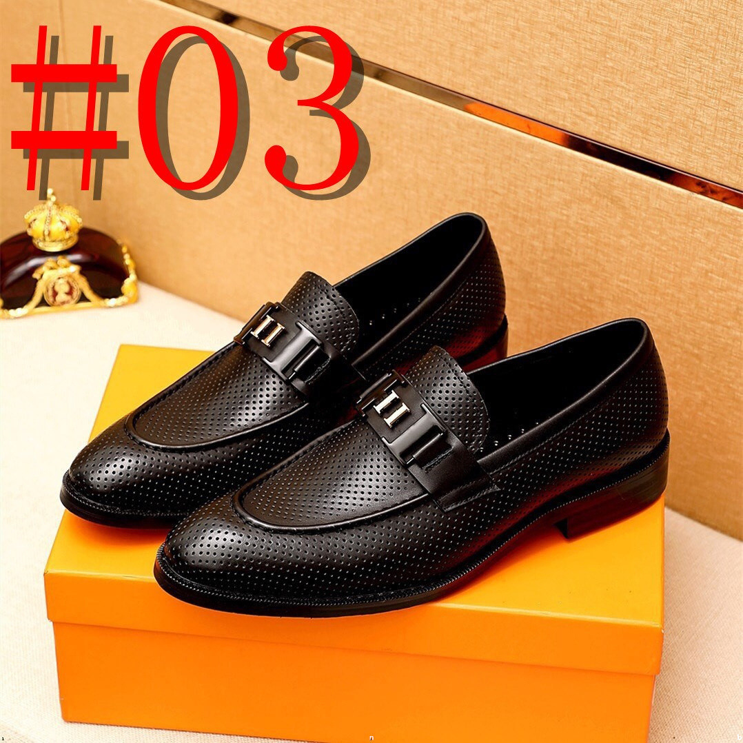 Luxurious Britain Retro Men Pointed Suede Tassels Flats Oxford Leather Shoes Casual Designer Loafers Formal Dress Footwear Sapatos Tenis Masculino