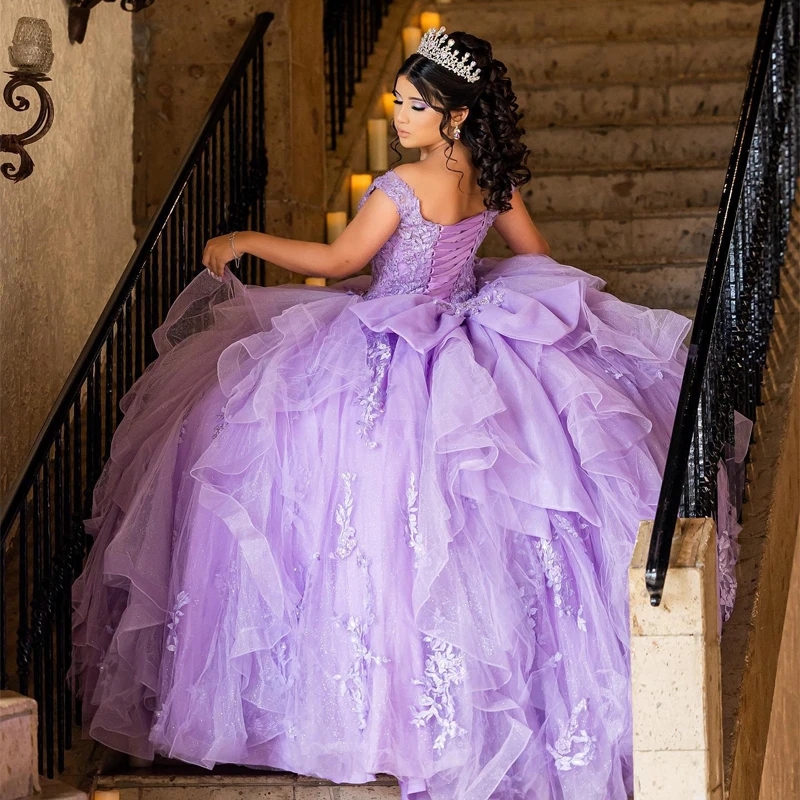 Lavender V-Neck Ball Gown Quinceanera Dresses Applique 3D Flower Tulle Off the Shoulder Sweet 15 16 Princess Party Gown