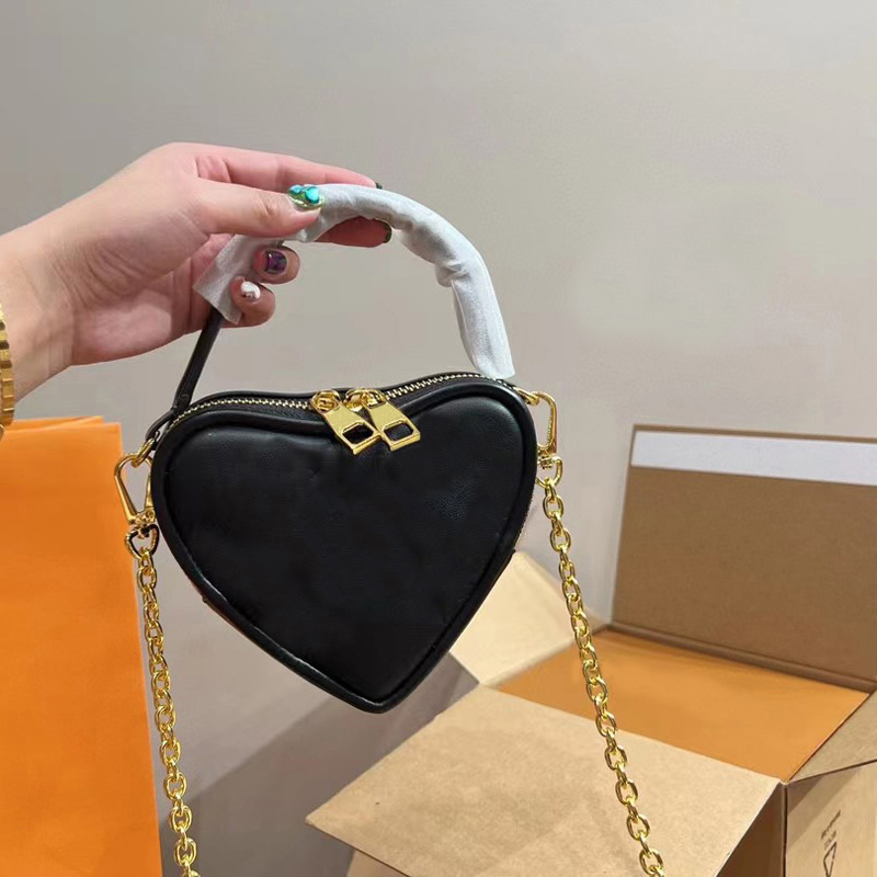 Masowa torba projektantka torba damska torba pod pachami wysokiej jakości zniżki oryginalne pudełko kolorowe torebka serca