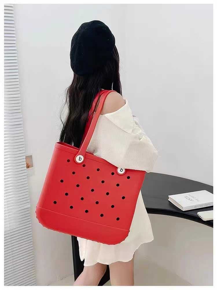 Storage Bags New Trendy Beach Bag Rubber EVA Punched Waterproof Bag Large Summer Outdoor Fashion Handbag Water Park Travel Sport Shoulder Bag P230510