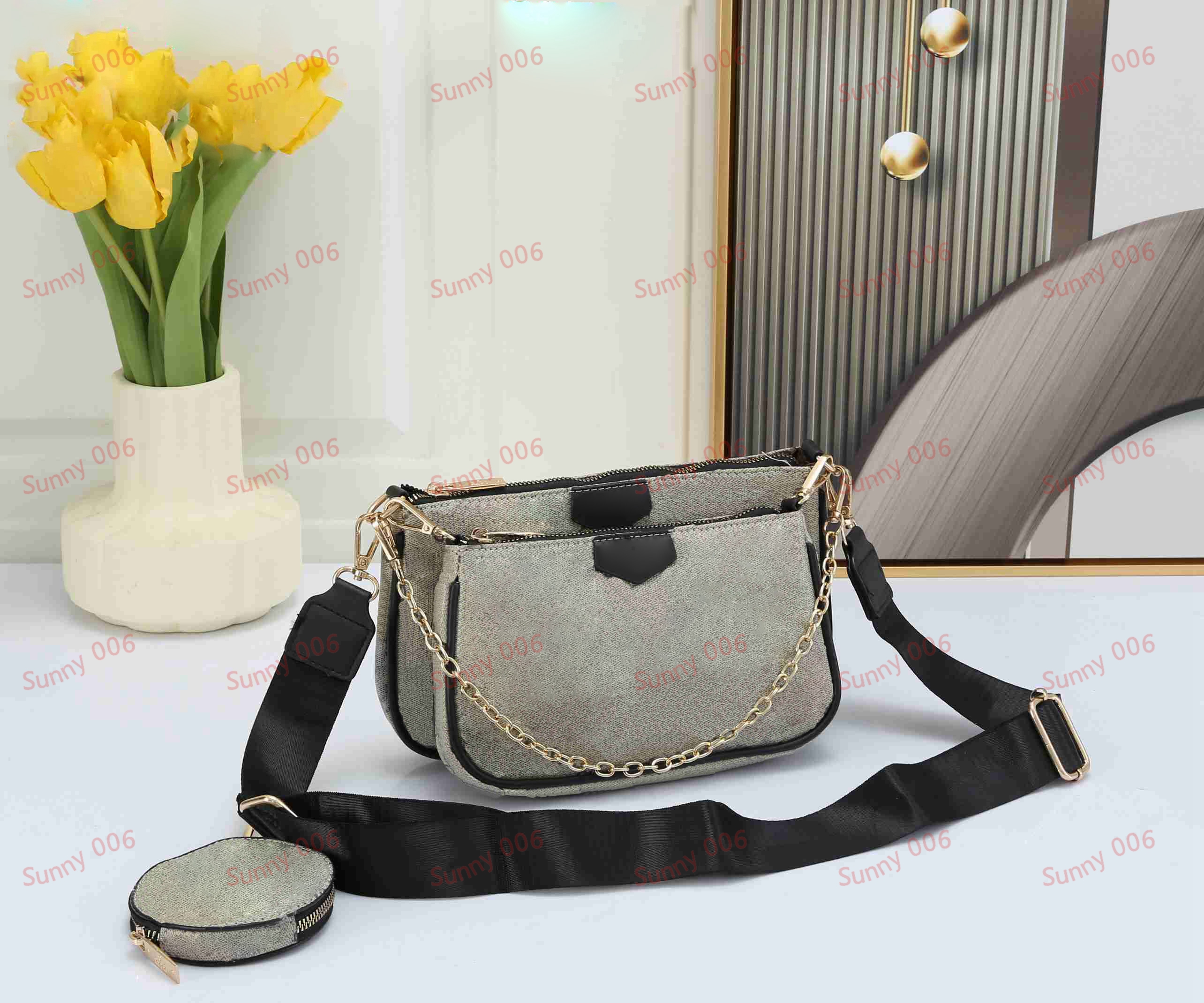 Light Glue Black Brown Cross Body Bag Chain Carrying Bags Designer Small Circular Wallet Key Pouch Luxury New Coin Purse Pendant