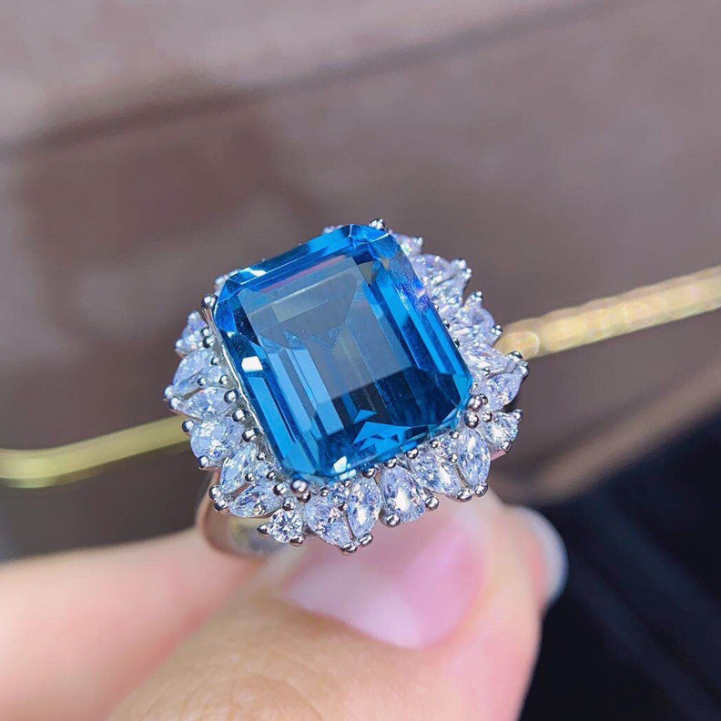 Classic 5CT Lab Aquamarine Pierścień Pierścień 925 Srebrny zaręczyny Pierścienie dla kobiet Prezent dla kobiet Bridal Kamena Gemon