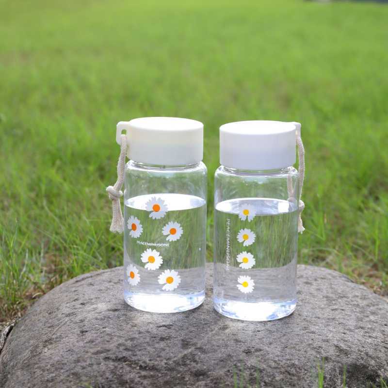 New 500ml Small Daisy Plastic Water Bottles Clear Frosted Water Cup BPA Free Water Bottle with Portable Rope Travel Water Bottle