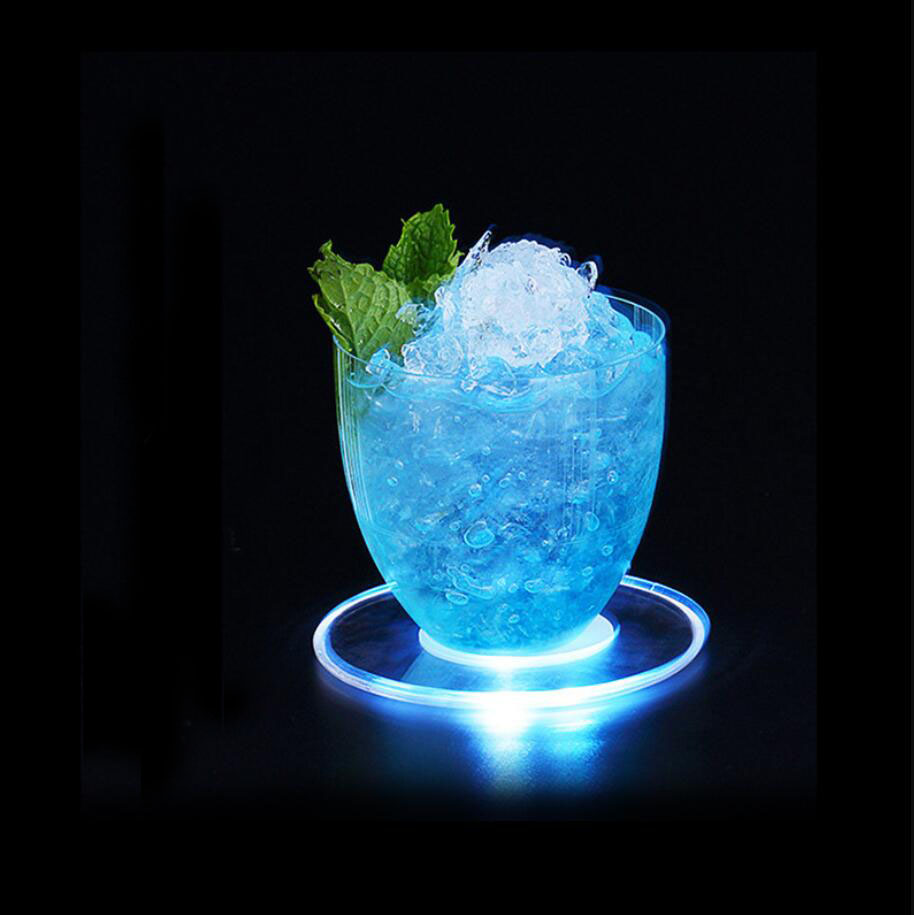 Creative LED Cup Coaster Plastic Table Mats Crystal Ultra-tunn LED-ljus Coaster Kök Cocktail Flash Bar Atmosphere Lights