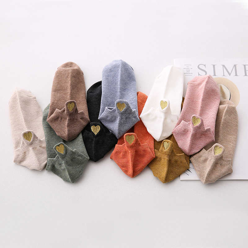 Strumpor Hosiery 4 par Fashion Socks 2022 New Spring Cotton Color Novelty Girls Beautiful Heart Brodered Casual Funny Ankle Socks Package P230511