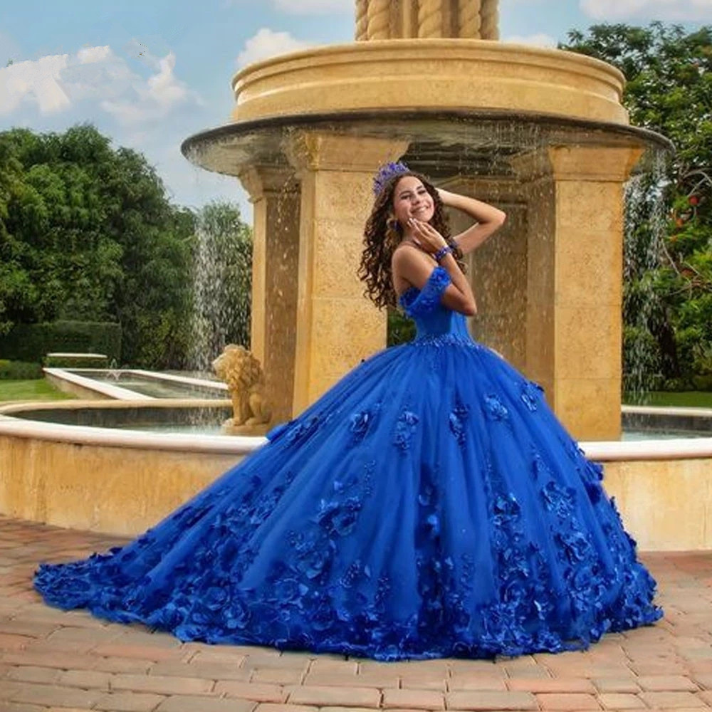 Royal Blue Quinceanera Dresses Butterflyアップリケ肩レースアップコルセットプロムスウィート16ドレスVestido de 15 Anos