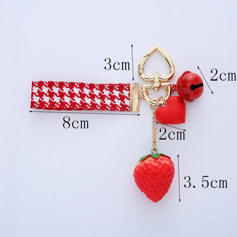 Cute Girl Ladies Strawberry Keychain Pendant Personality Female Creative Car Bag Keychains Hanging Jewelry Gift