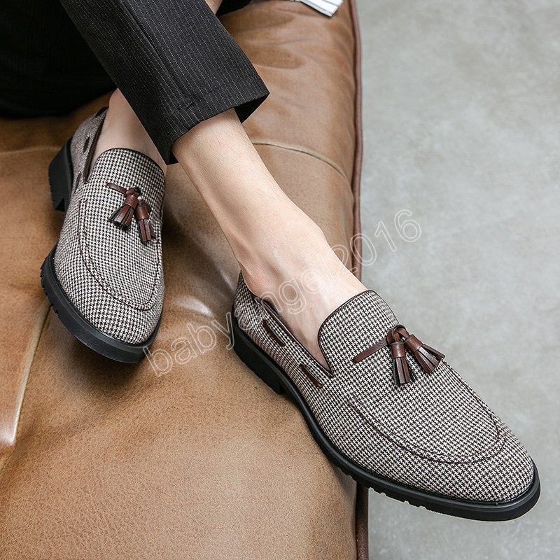 Tassel Oxfords Shoes Men Loafers Casual Slip on Men Dress Shoes Bristish Style Graceful Wedding Party Shoes Men's Shoes Casual