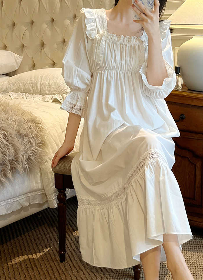 Women's Sleepwear Vintage Women's Sleepwear Princess Dress Royal Style Cotton Square Neck Pajamas Sleepshirts Hollow out Lace Nightgowns Nightwear P230511