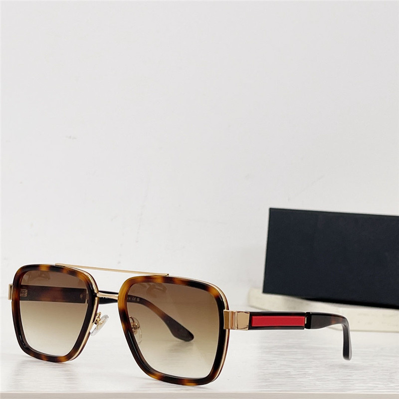 Metal sunglasses defined by a rectangular silhouette and elegant acetate rims The frame front is accented with a slim metal double bridge decorated 96S