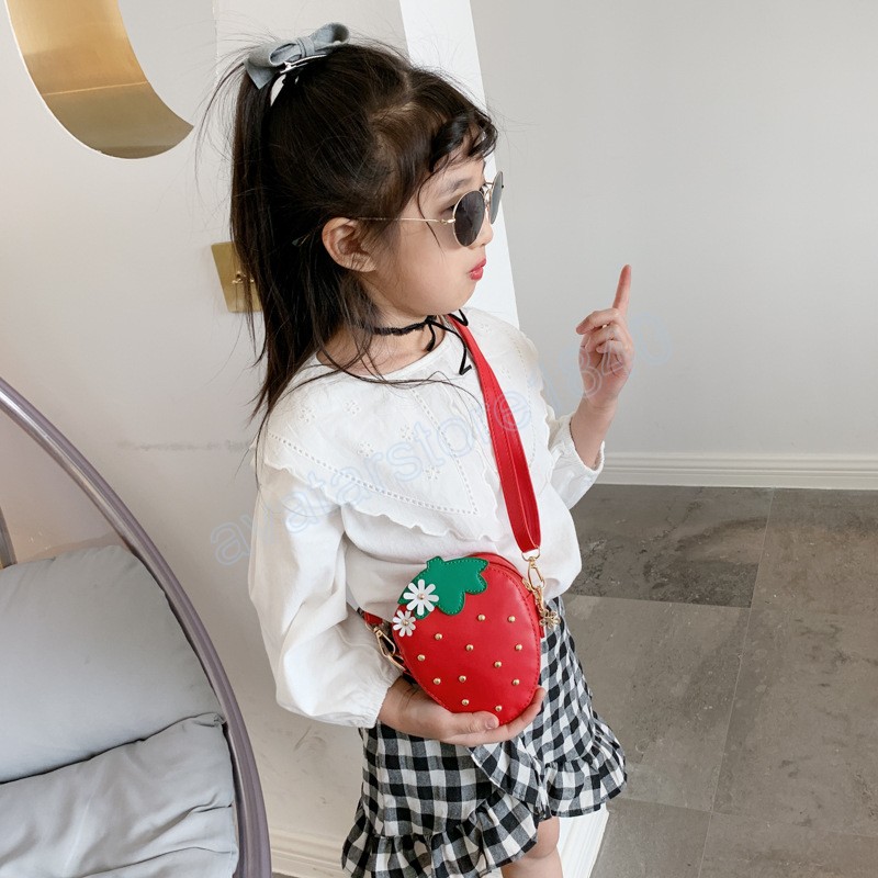 Simpatica borsa a tracolla monospalla alla fragola Borsa accessori frutta bambini alla moda Borsa bambini Portamonete ragazza