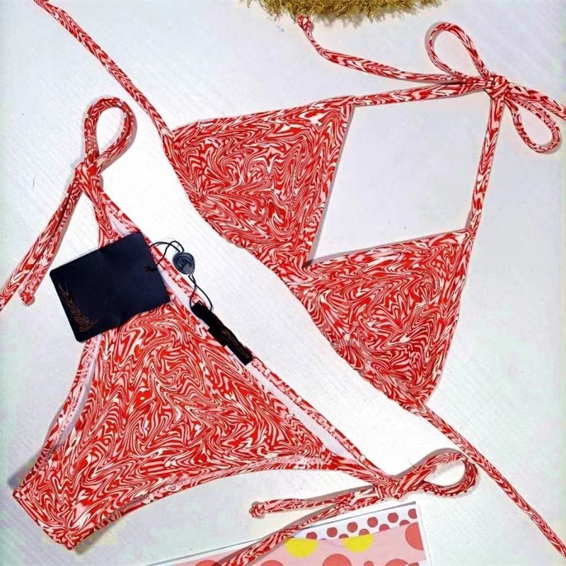 Sommer neuer Badeanzug, Designer-Design, Damen-Badeanzug mit Schnürung und hängendem Hals, geteilter, rückenfreier Badeanzug mit Alphabet, sexy, mehrfarbig, hochwertiger, hochwertiger Bikini