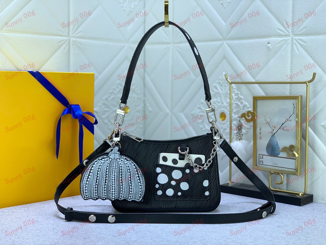 Black White Yellow Tote Bag Chain Decorated Luxury Shoulder Strap Cross Body Bag Designer Detachable Pumpkin Zero Purse