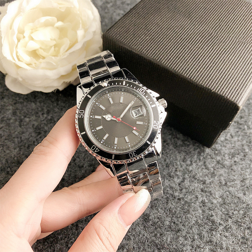 Marque de mode montre-bracelet hommes femmes Style acier métal bande Quartz luxe avec Logo horloge R338