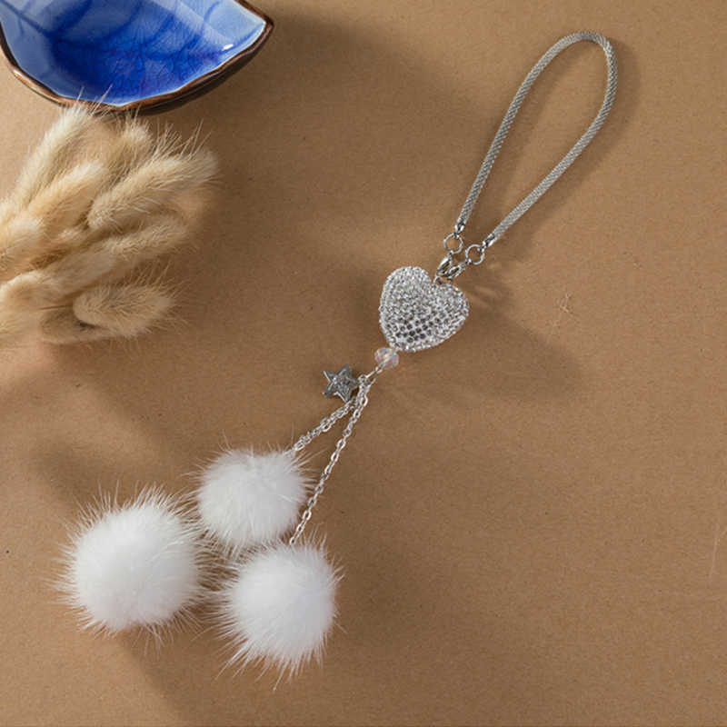 Neue Bling Auto Rückspiegel Hängen Anhänger Herz Rinestones Hairball Auto Rückspiegel Charms Glück Hängende Zubehör Innen