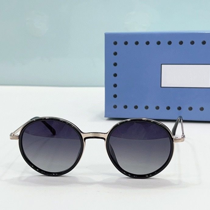 High Quality 2023 Fashion Latest Sunglasses For Men For Women And Men  Black/Gold Metal Plank Half Frame With Gradient Light Blue Square Glasses  And Box From World_cups, $33.12