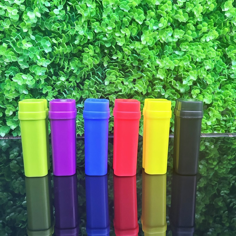 Caja de almacenamiento multifuncional innovadora portátil para encendedor de cigarrillos doble de plástico de colores