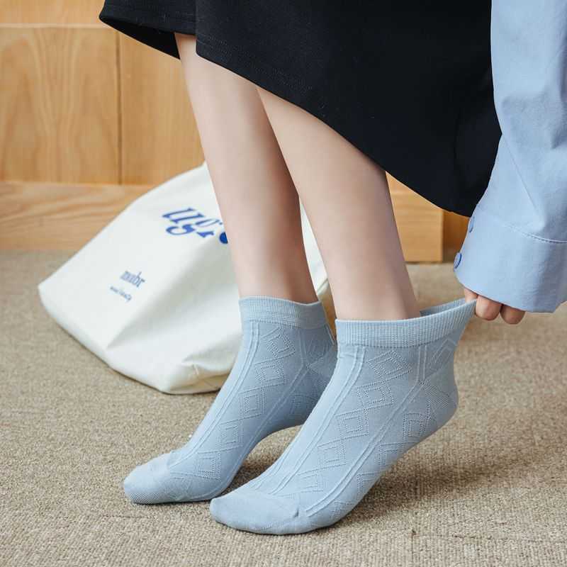 Meias Hosiery Cotton Mulheres respiráveis ​​meias curtas desenho animado meninas meias fofas mulheres moda moda harajuku streetwear baixo meias de tornozelo p230517