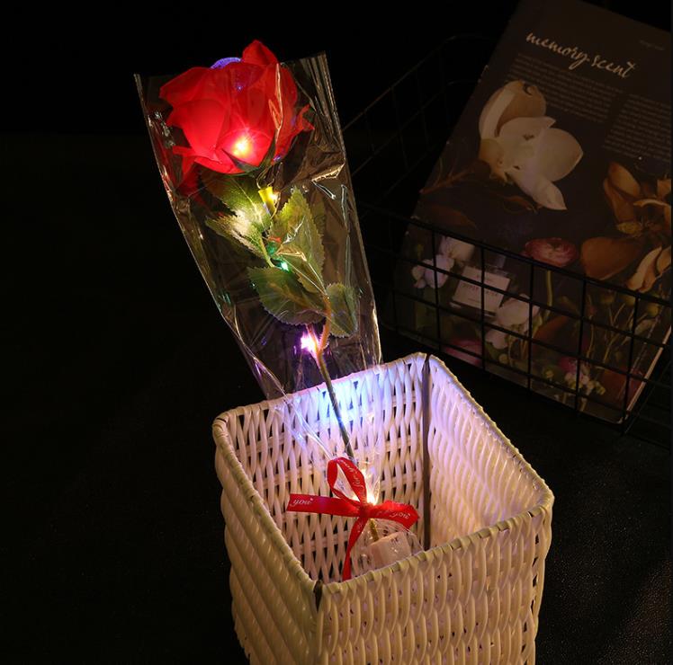 Świecący sztuczne róże kwiaty dekoracja imprezy LED LED UP DŁUGO STEM Fałkusna różowa róża na majsterkowanie ślubne stolik centralny
