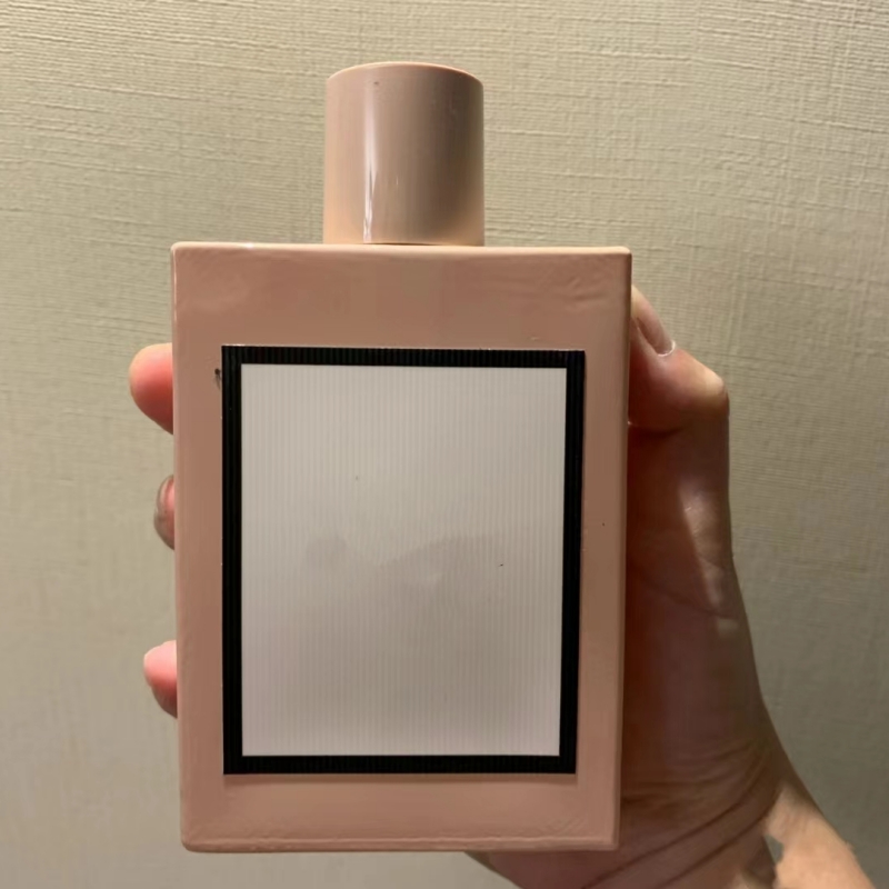 デザイナーデザイナーケルンメンパルファムブルームピンクピンク100ml女性のための香水香料